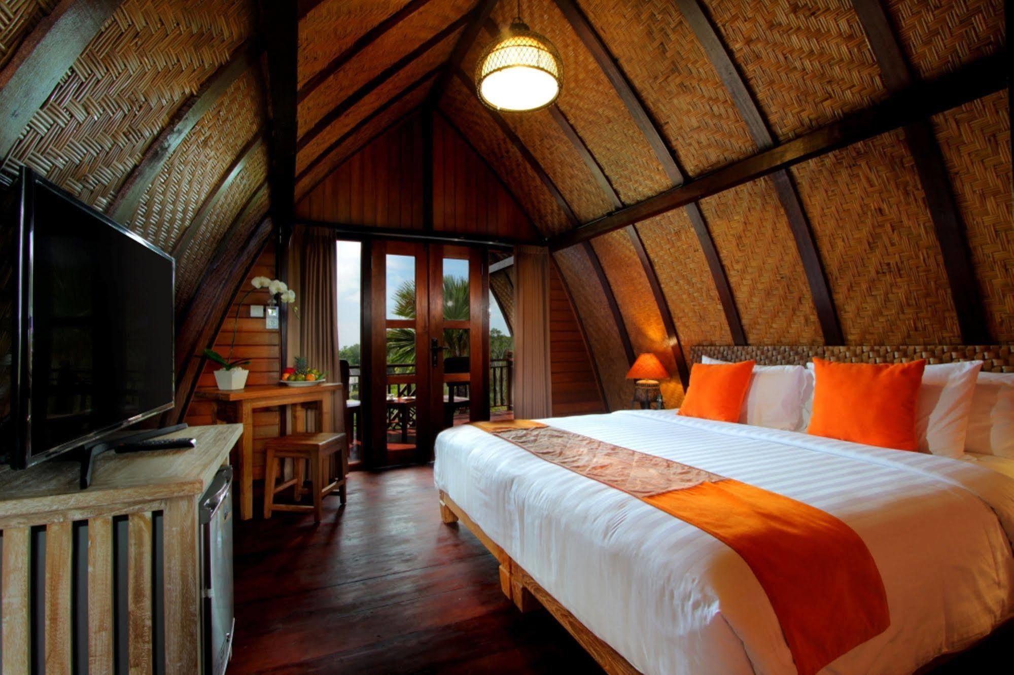 The Kirana Ungasan Villa Jimbaran  Ngoại thất bức ảnh